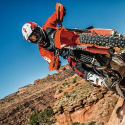 350 EXC-F MY 2017 Action 09